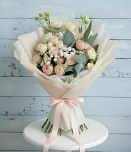 Букет цветов из:  Розы и Лизиантусы в Синьково