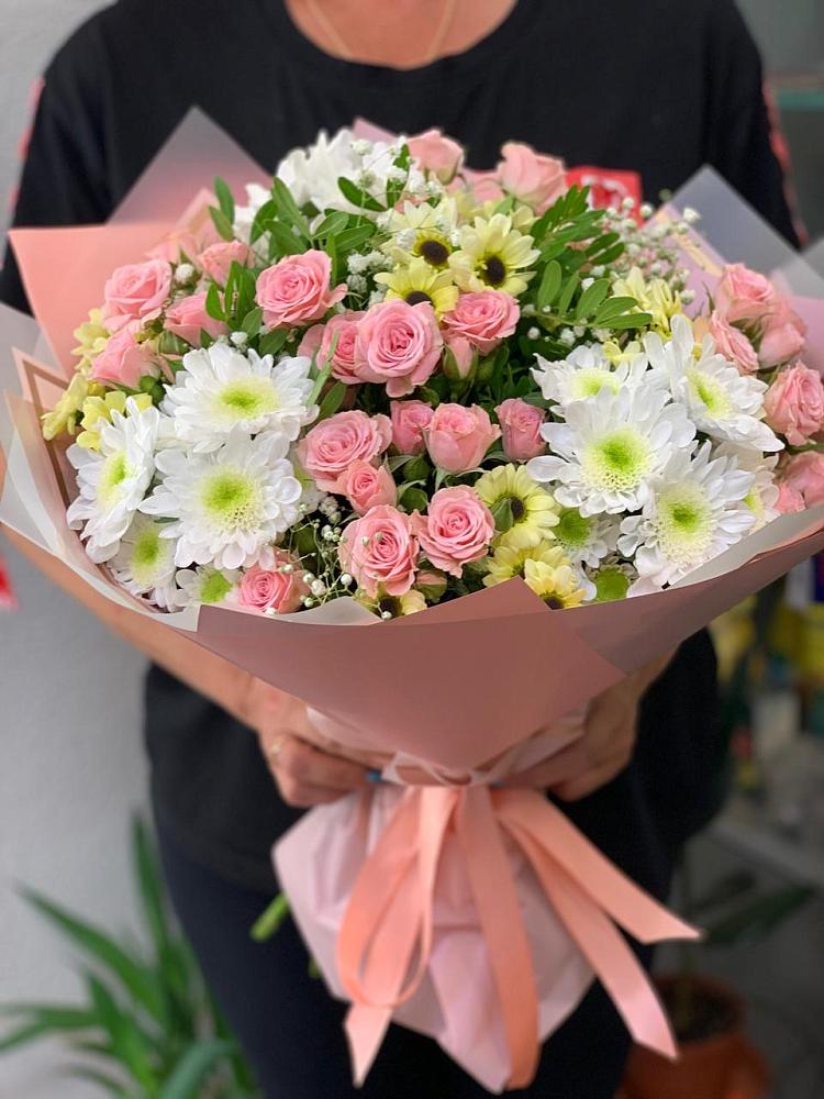 Букет цветов из: Розы и Хризантемы в Синьково