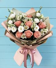 Букет цветов из:  Розы, Альстромерии и Лизиантусы в Синьково