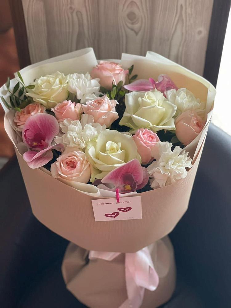 Букет цветов из: Орхидеи, Розы и Гвоздики в Синьково