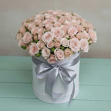 Цветочная композиция из Розы в шляпной коробке в Синьково