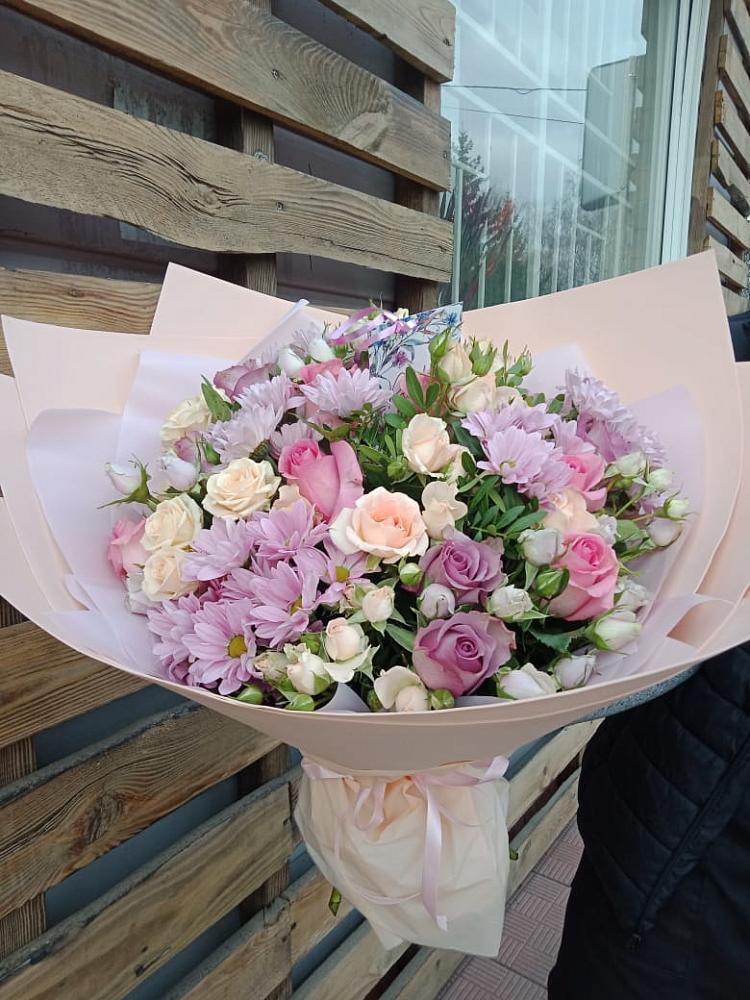 Букет цветов из: Розы и Хризантемы в Синьково