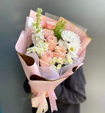 Букет цветов из:  Хризантемы и Розы в Синьково