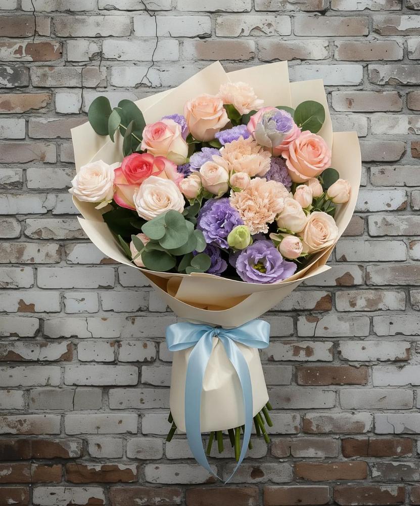 Букет цветов из: Розы, Лизиантусы и Гвоздики в Синьково