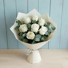 Букет Белые розы в Эвкалипте в Синьково