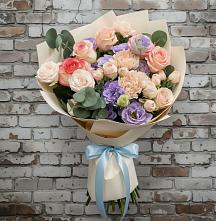 Букет цветов из:  Розы, Лизиантусы и Гвоздики в Синьково